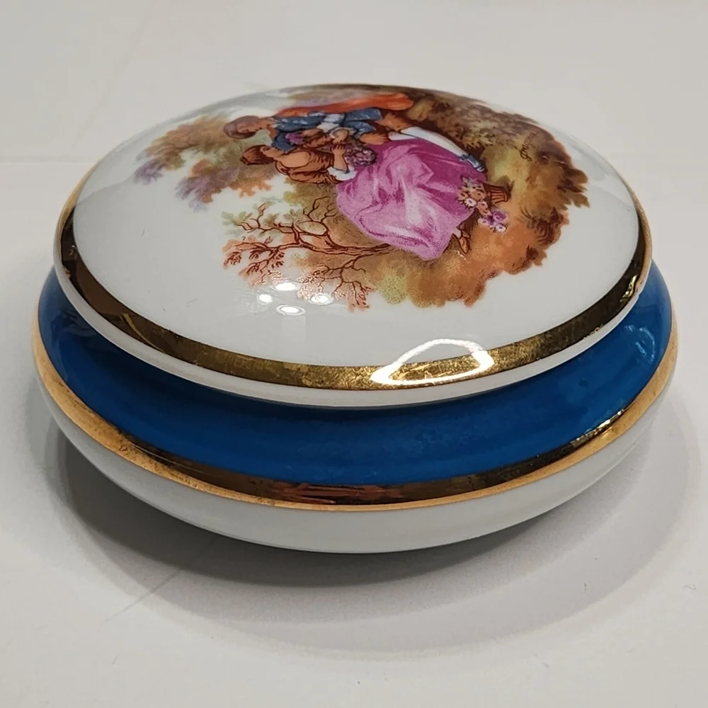 Vtg Limoges Porcelain Trinket Box Victorian Couple France Fragonard Romantic